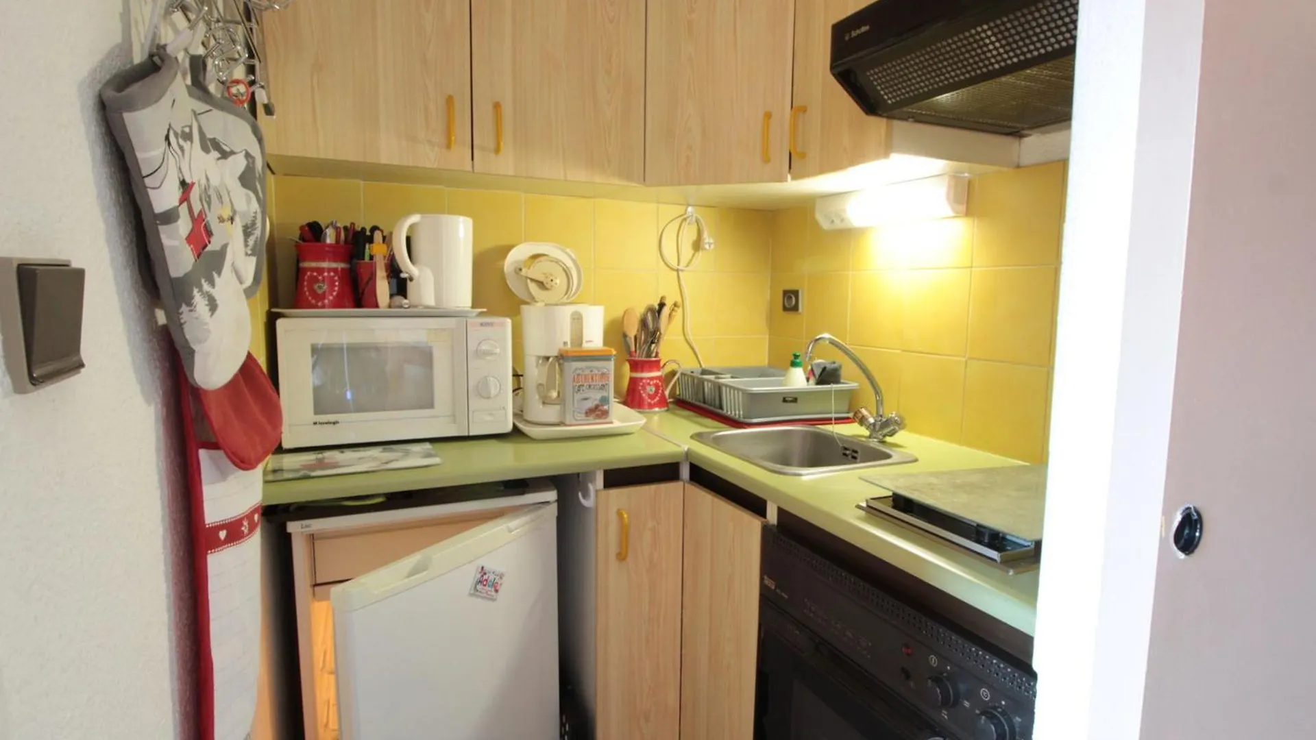 Studio Chaleureux 4 Pers, Centre Village, Proche Pistes Et Commerces, Balcon Sud-Ouest - Fr-1-572-105 Ле-Карроз-д'Араш 0*,  Франция